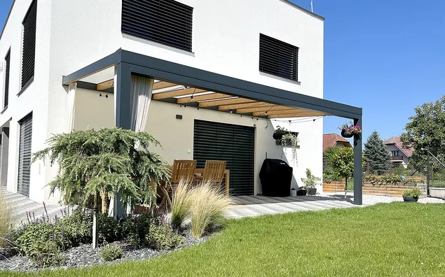 Hliníková pergola PTC PLUS v dekore dreva