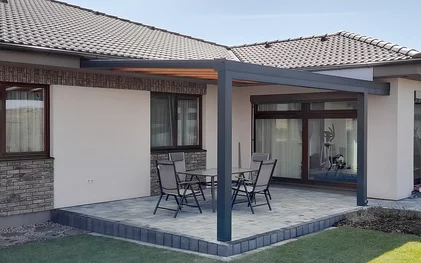 Hliníková pergola robustná konštrukcia