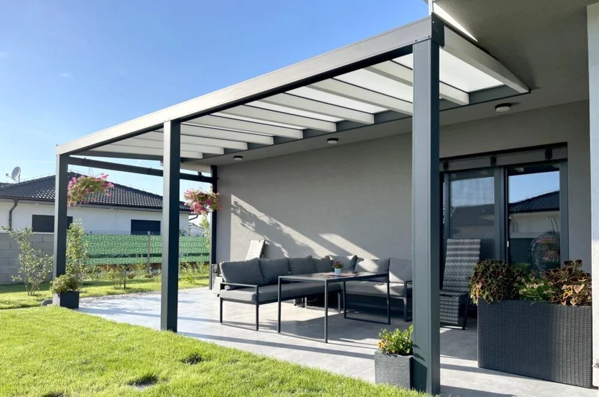 Pergola PTC dvojfarebná kombinácia 7000 x 2500 mm Pergola PTC dvojfarebná kombinácia 7000 x 2500 mm