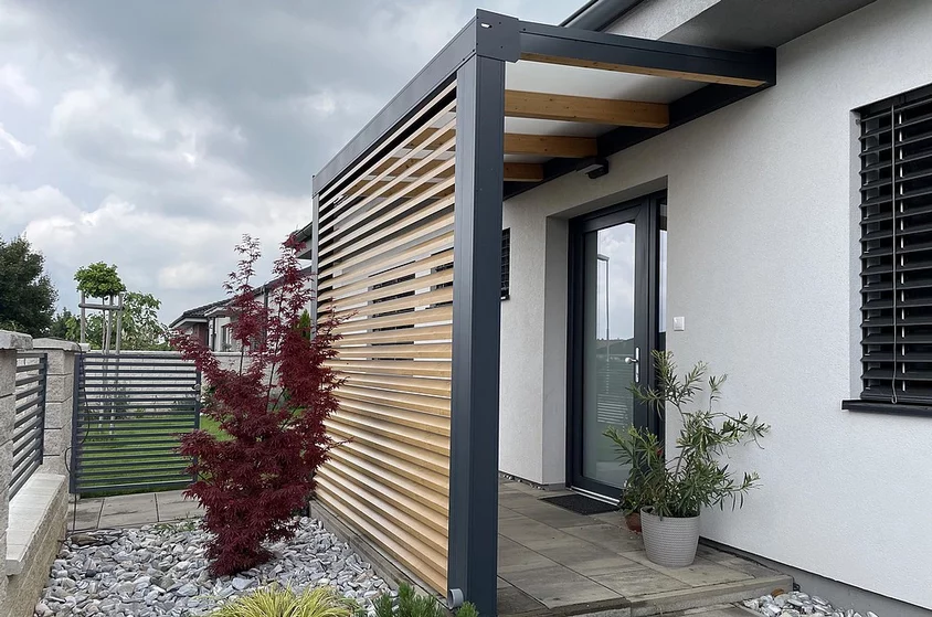 Pergola PTC prístrešok nad vchodové dvere 2500 x 1500 mm Pergola PTC prístrešok nad vchodové dvere 2500 x 1500 mm