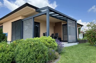 pergola s posuvnými lamelami 5 pergola s posuvnými lamelami 5