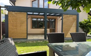 pergola so slnolamami
